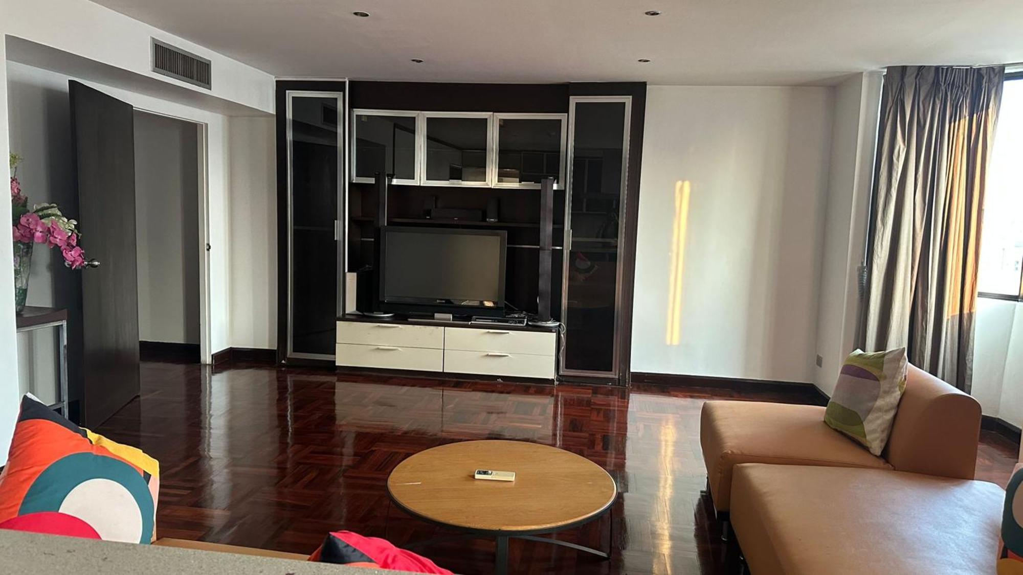 Affordable Serviced Apartments In Nana Omni Tower - Prime Sukhumvit Location Bangkok Luaran gambar