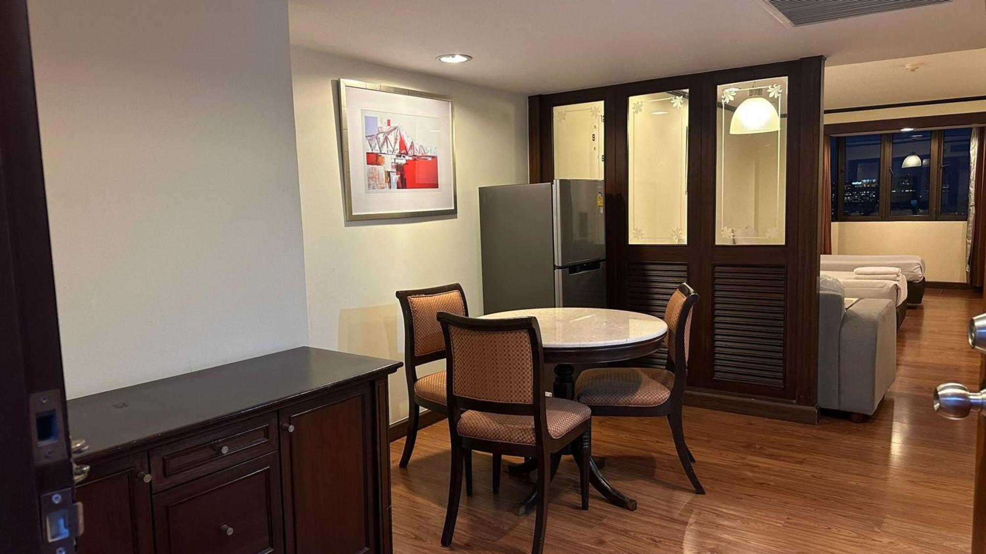 Affordable Serviced Apartments In Nana Omni Tower - Prime Sukhumvit Location Bangkok Luaran gambar