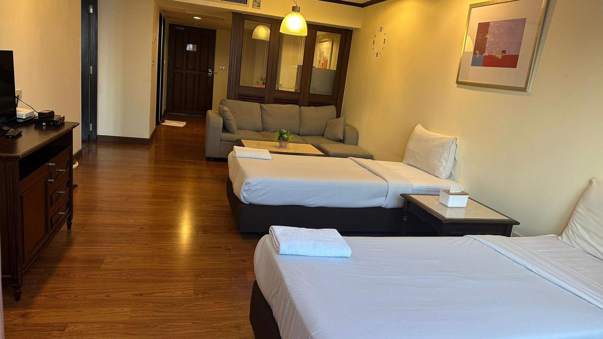 Affordable Serviced Apartments In Nana Omni Tower - Prime Sukhumvit Location Bangkok Luaran gambar