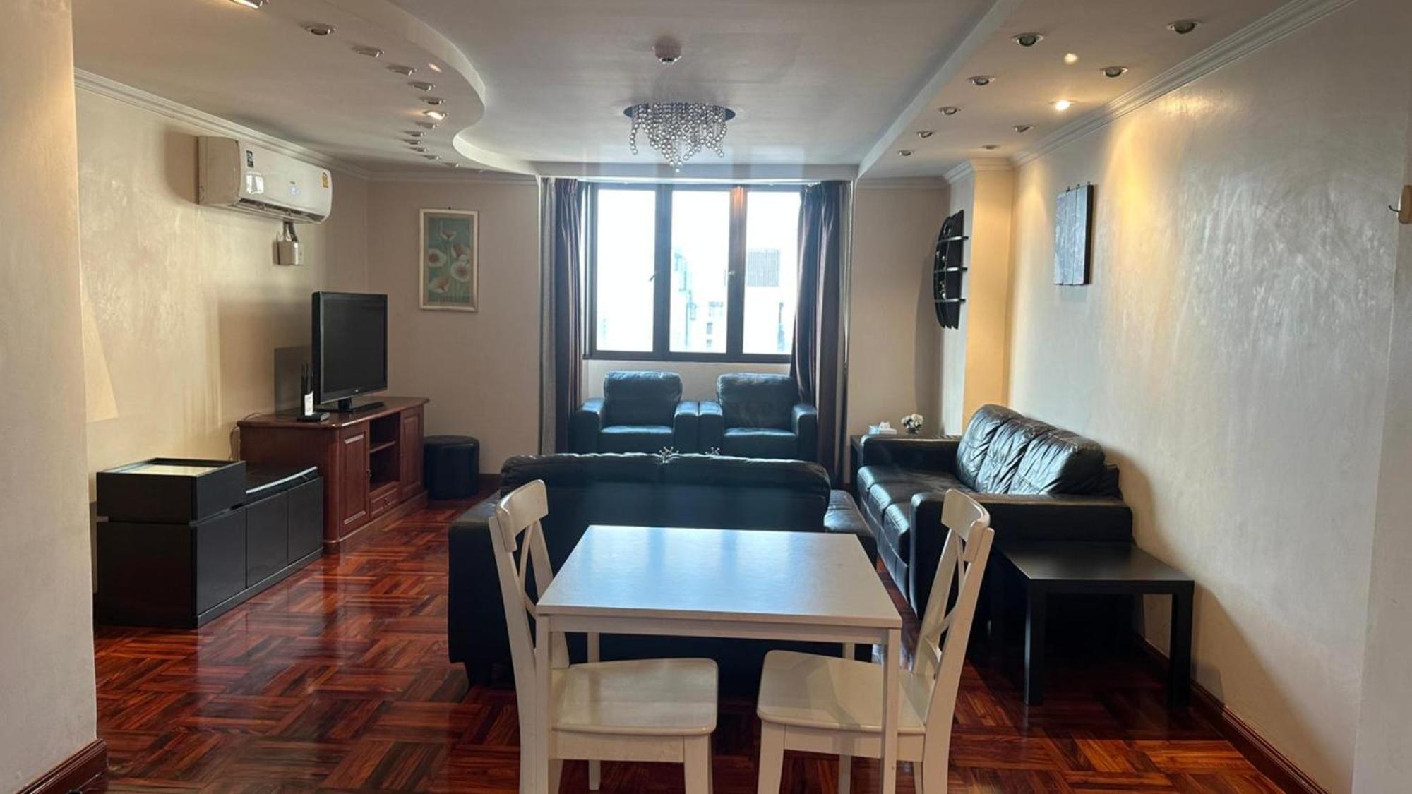 Affordable Serviced Apartments In Nana Omni Tower - Prime Sukhumvit Location Bangkok Luaran gambar