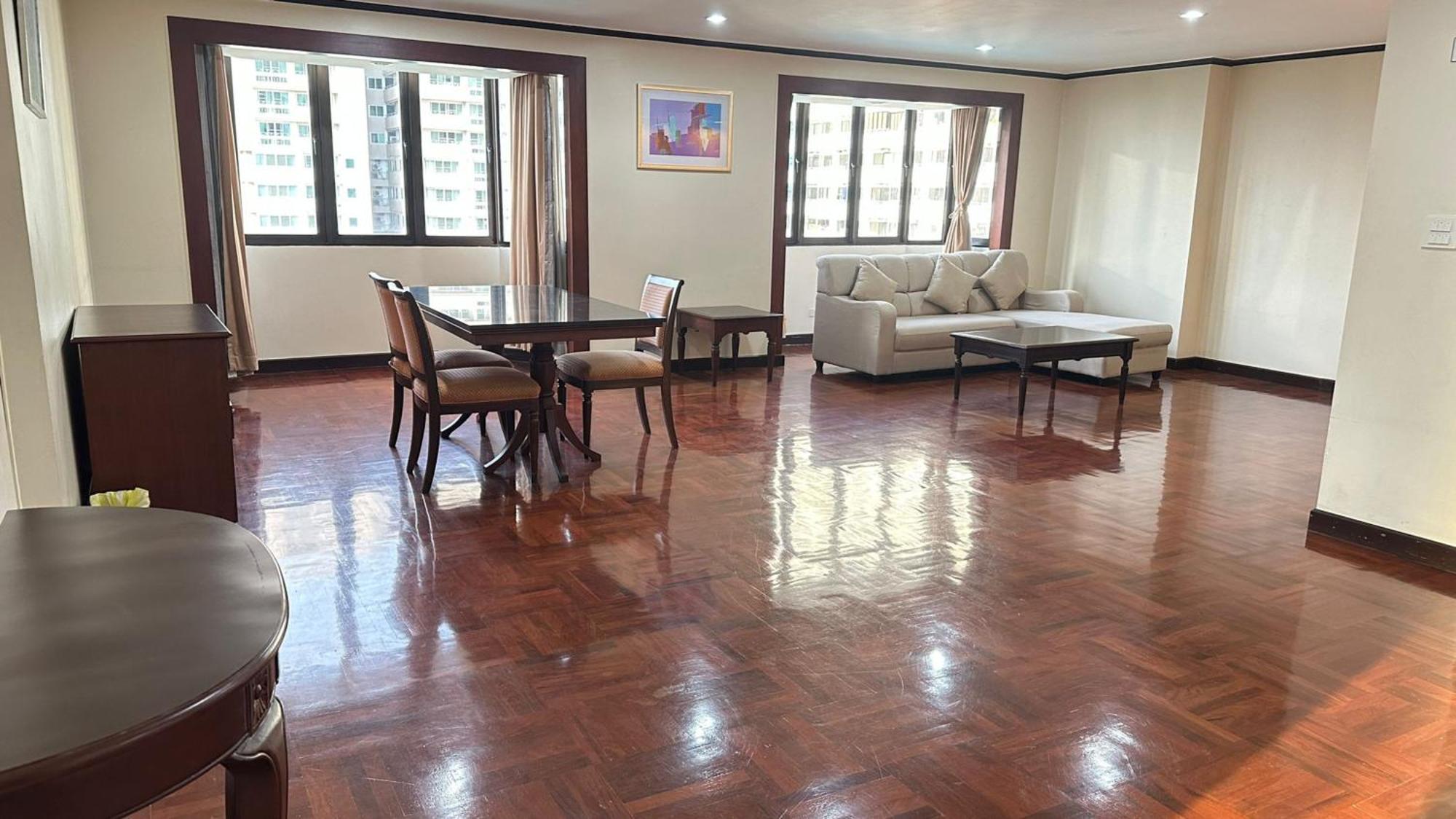 Affordable Serviced Apartments In Nana Omni Tower - Prime Sukhumvit Location Bangkok Luaran gambar