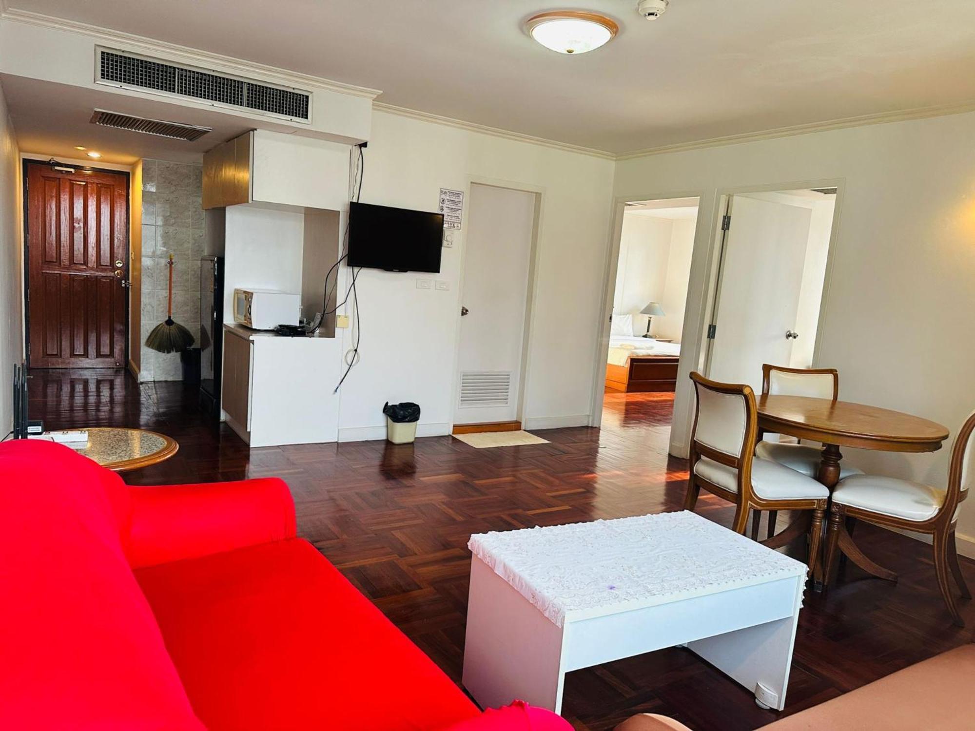 Affordable Serviced Apartments In Nana Omni Tower - Prime Sukhumvit Location Bangkok Luaran gambar