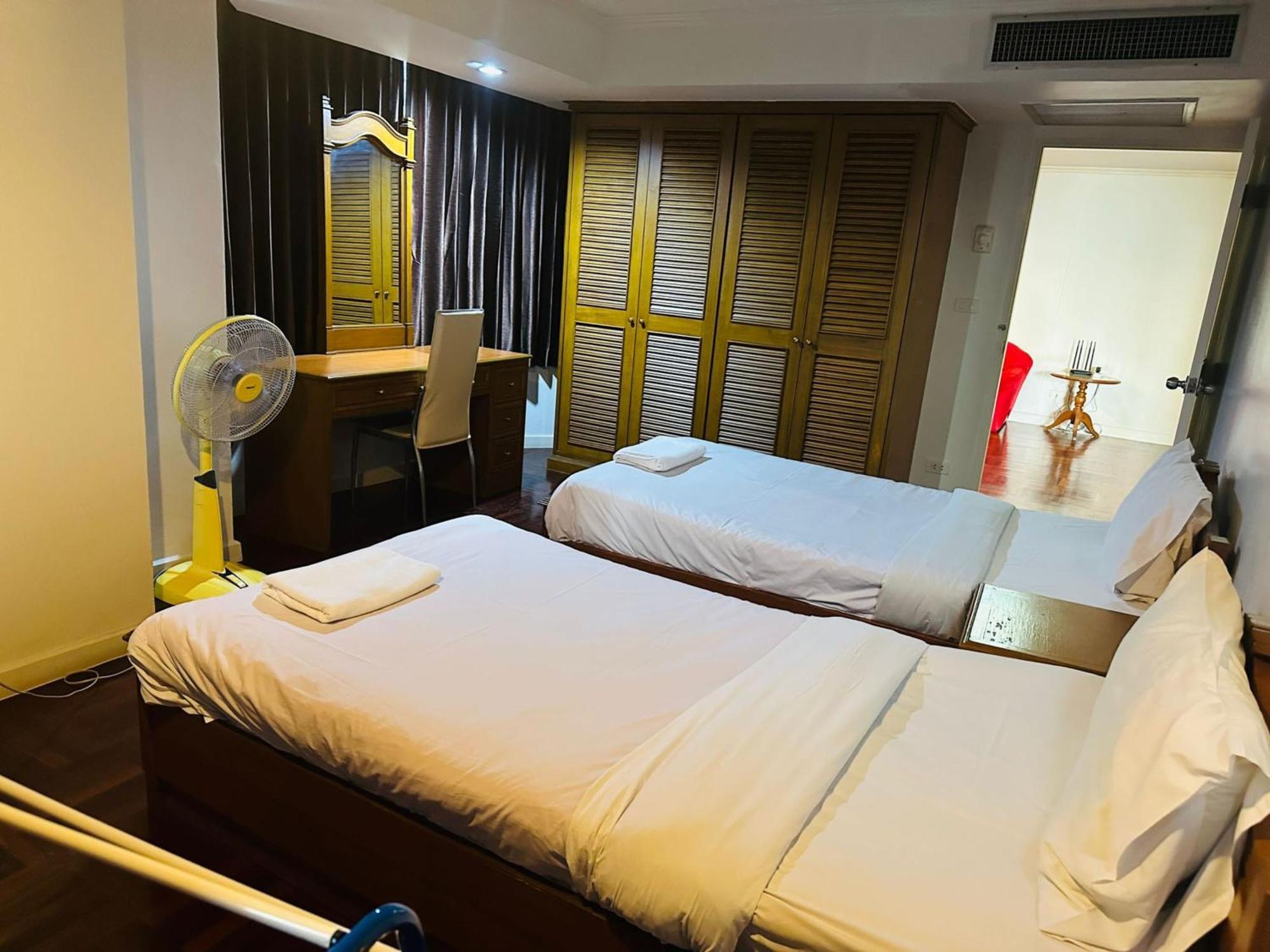 Affordable Serviced Apartments In Nana Omni Tower - Prime Sukhumvit Location Bangkok Luaran gambar