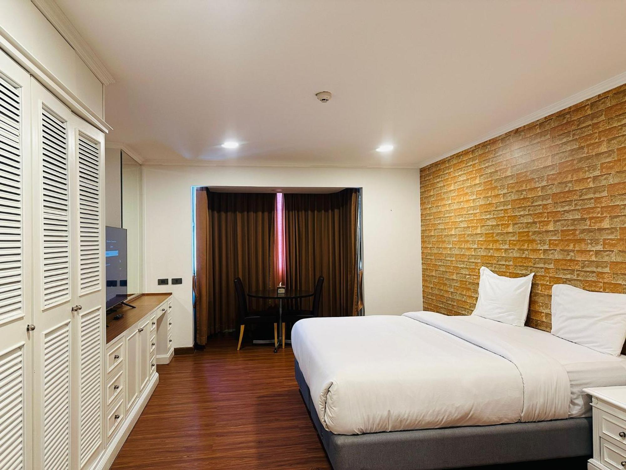 Affordable Serviced Apartments In Nana Omni Tower - Prime Sukhumvit Location Bangkok Luaran gambar