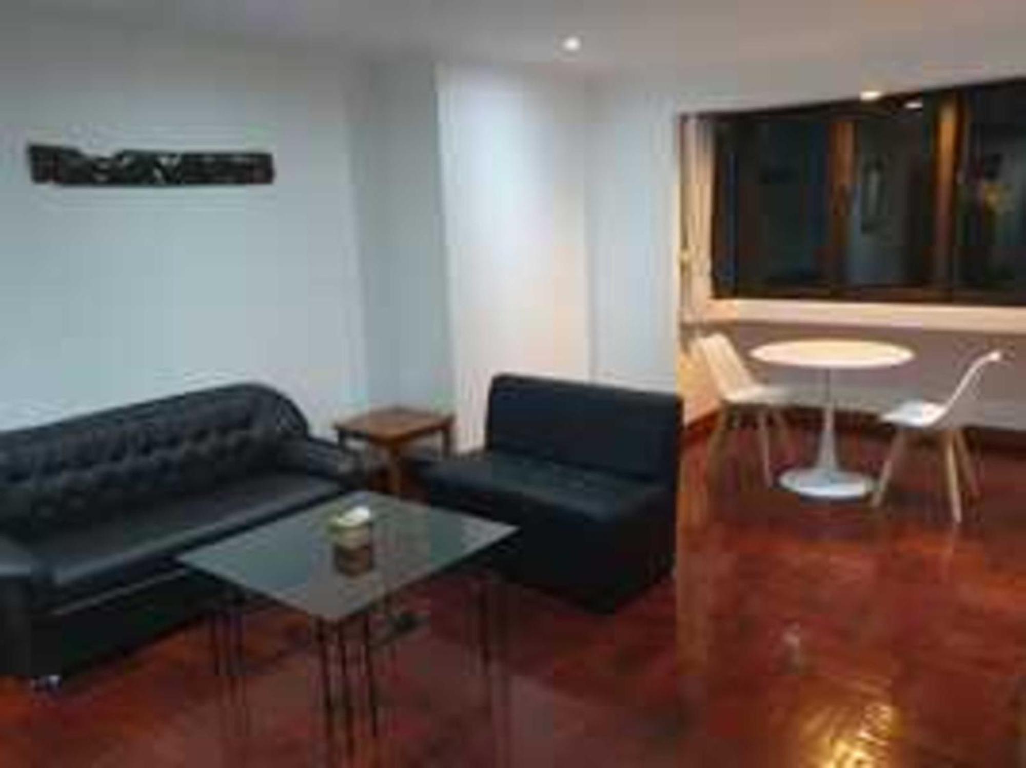 Affordable Serviced Apartments In Nana Omni Tower - Prime Sukhumvit Location Bangkok Luaran gambar