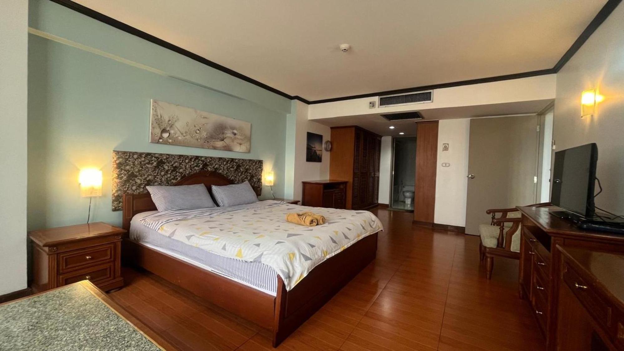 Affordable Serviced Apartments In Nana Omni Tower - Prime Sukhumvit Location Bangkok Luaran gambar